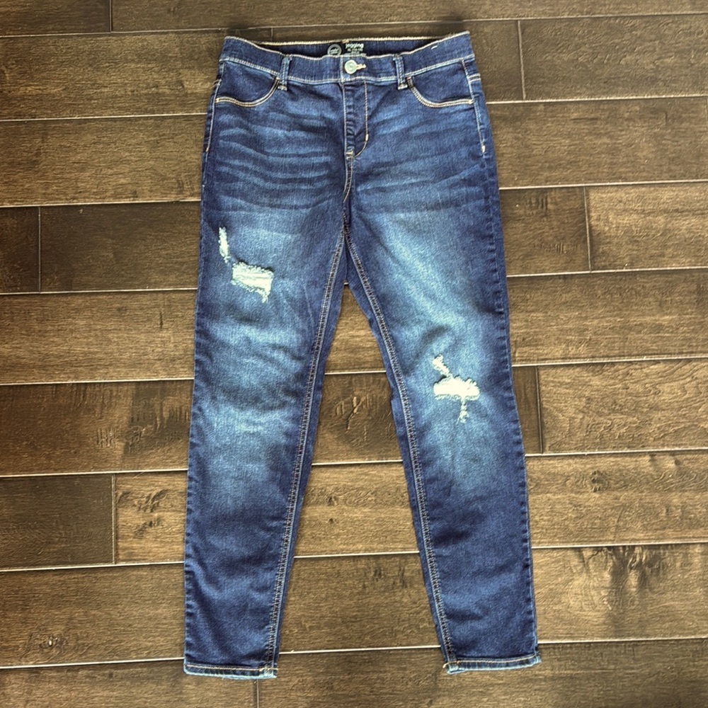 💜3/$15 Wonder Nation Distressed Jeggings